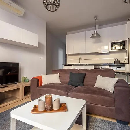 Puerta Real Centro Apartment *