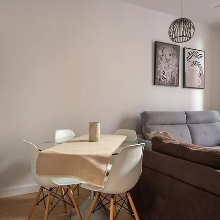Puerta Real Centro Apartment *