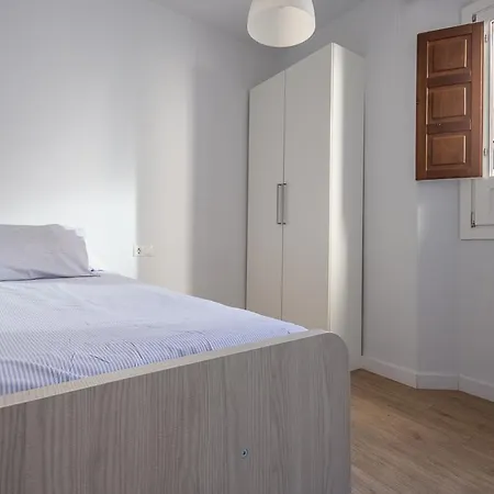 Puerta Real Centro Apartment
